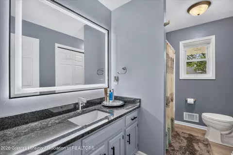 Bath - 620 Meade Dr, Lansing, MI 48917 photo 1 of 2