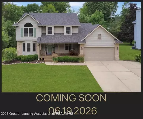 3910 Bayberry Ln, Lansing, MI 48911
