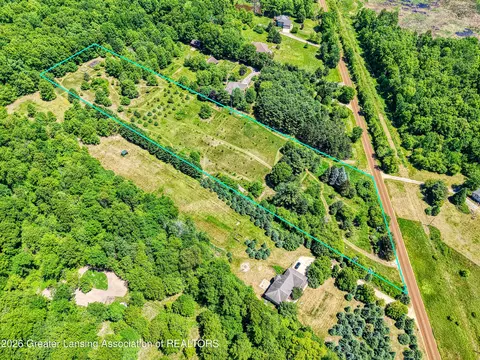 8716 Warner Rd, Haslett, MI 48840 photo 2