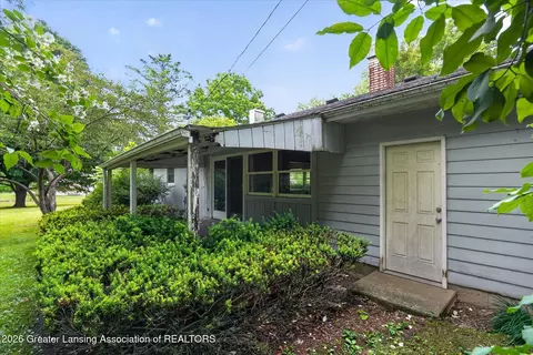Exterior - 12419 E Greenfield Rd, Lansing, MI 48917 photo 5 of 8