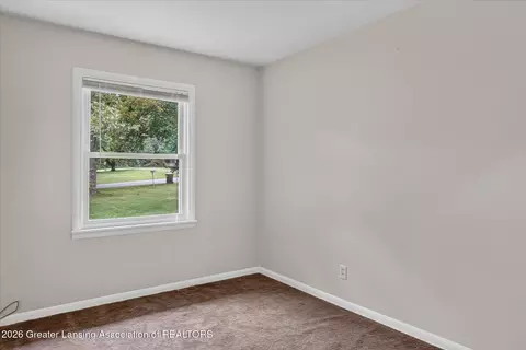 Bedroom - 12419 E Greenfield Rd, Lansing, MI 48917 photo 1 of 7