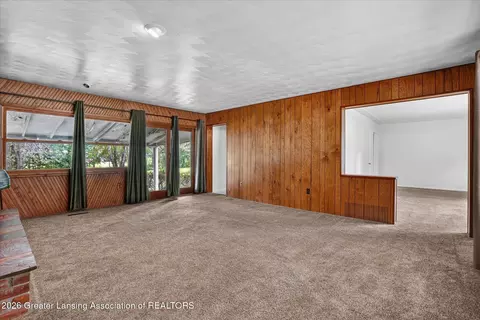 Living - 12419 E Greenfield Rd, Lansing, MI 48917 photo 6 of 8