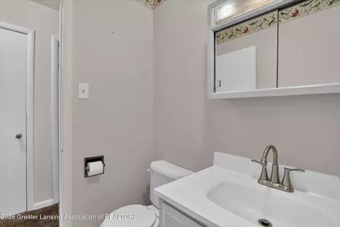 Bath - 12419 E Greenfield Rd, Lansing, MI 48917 photo 2 of 2