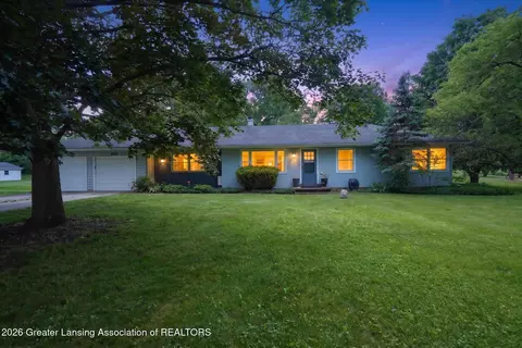 12419 E Greenfield Rd, Lansing, MI 48917