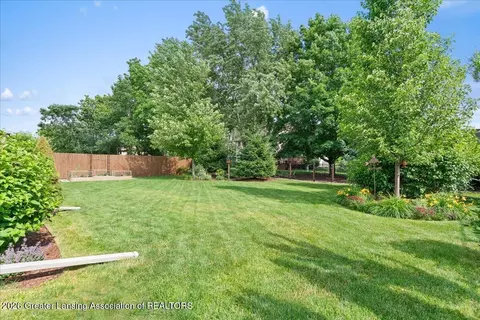 Exterior - 214 Ayla Dr, Dewitt, MI 48820 photo 4 of 7