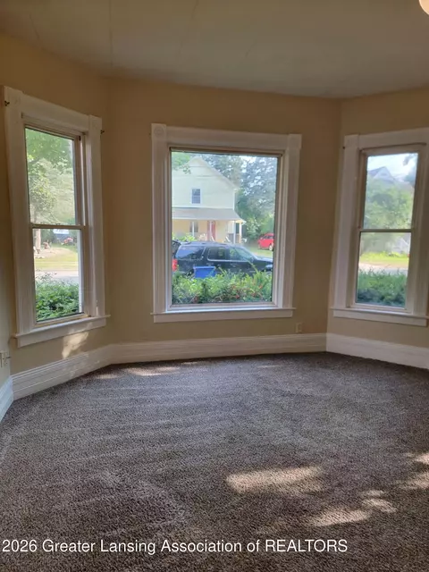 Living - 219 E Oliver St, Corunna, MI 48817 photo 3 of 5