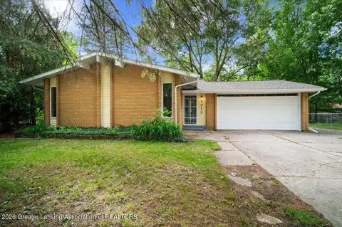 1717 Tuscany Ln, Holt, MI 48842