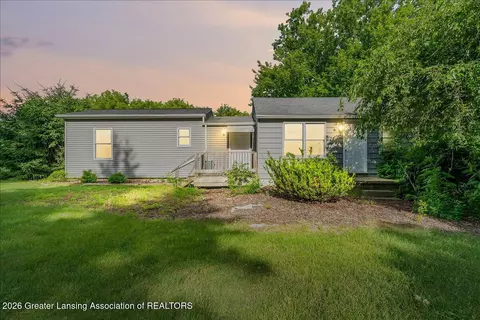 1436 Kelly Rd, Mason, MI 48854