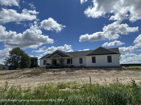 5259 E Clark Rd, Bath, MI 48808 photo 2