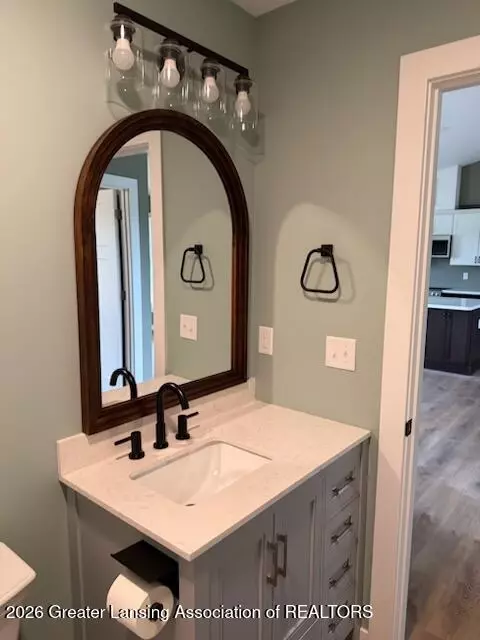 5259 E Clark Rd, Bath, MI 48808 photo 5