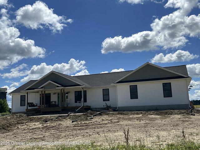 5259 E Clark Rd, Bath, MI 48808