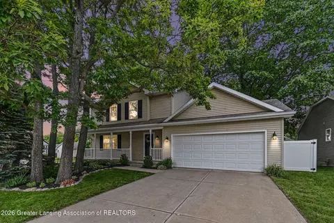 Exterior - 13813 G K Dr, Bath, MI 48808 photo 2 of 3