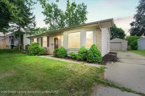 3261 Hepfer Rd, Lansing, MI 48911