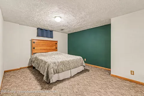 Bedroom - 6950 Delta River Dr, Lansing, MI 48906 photo 3 of 3