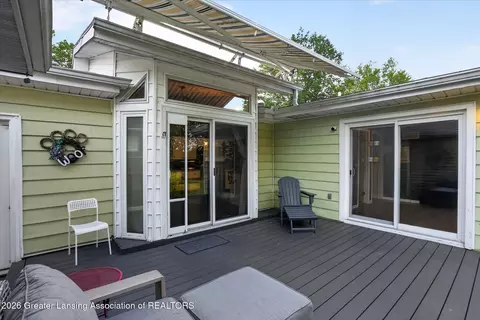 Exterior - 928 Robins Rd, Lansing, MI 48917 photo 9 of 20