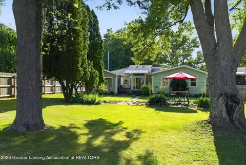 Exterior - 928 Robins Rd, Lansing, MI 48917 photo 13 of 20