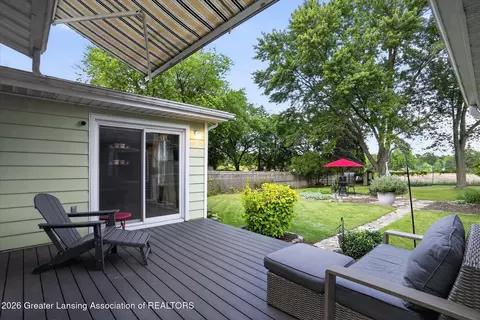 Exterior - 928 Robins Rd, Lansing, MI 48917 photo 10 of 20