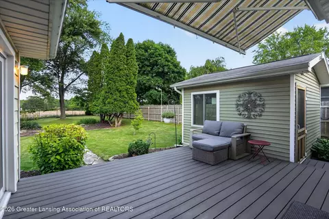 Exterior - 928 Robins Rd, Lansing, MI 48917 photo 6 of 20