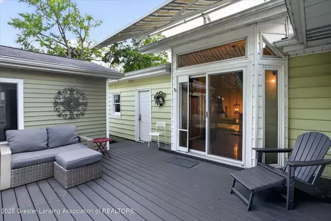 Exterior - 928 Robins Rd, Lansing, MI 48917 photo 5 of 20