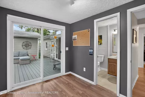 Entry Way - 928 Robins Rd, Lansing, MI 48917 photo 1 of 1