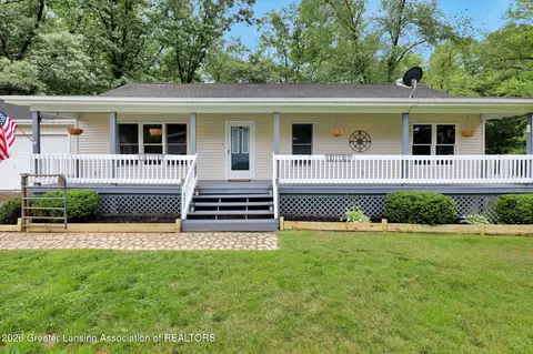 2662 Gilletts Lake Rd, Jackson, MI 49201