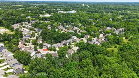 View/Area - 7844 Ashbrook Dr, Haslett, MI 48840 photo 8 of 11