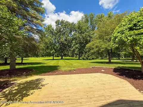 Exterior - 404 W Spring Meadows Ln, Dewitt, MI 48820 photo 5 of 5