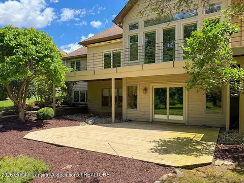 Exterior - 404 W Spring Meadows Ln, Dewitt, MI 48820 photo 4 of 5
