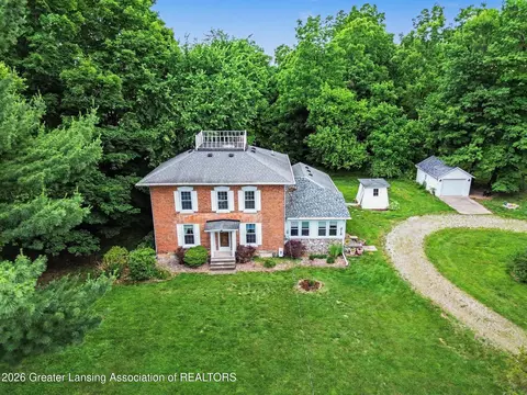 218 N Jackson St, Hanover, MI 49241