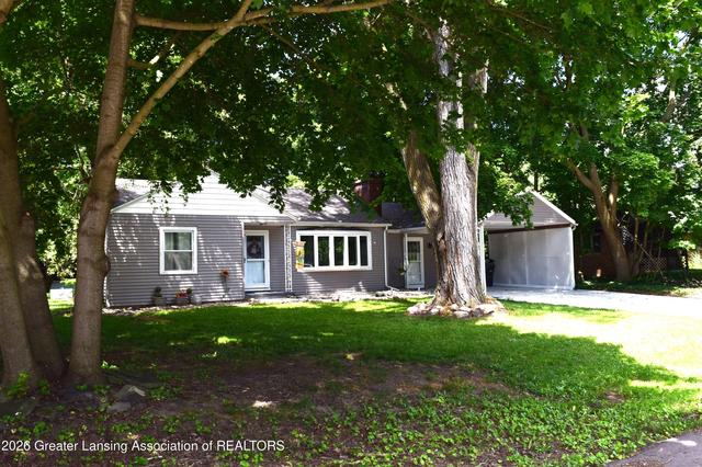 1035 Robb St, East Lansing, MI 48823
