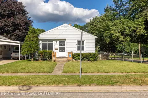 2711 Forest Ave, Lansing, MI 48910