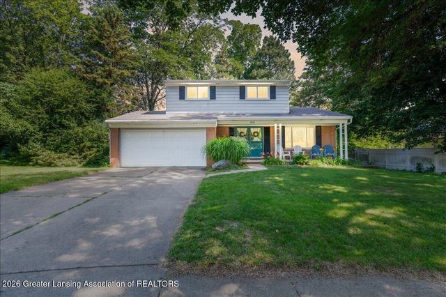 2709 Greenbriar Ave, Lansing, MI 48912