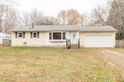 2332 Washington Rd, Lansing, MI 48911
