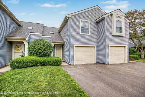 1725 Whitegate Ln, East Lansing, MI 48823