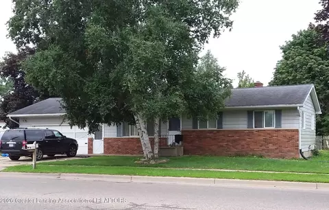 205 N Gould St, Owosso, MI 48867