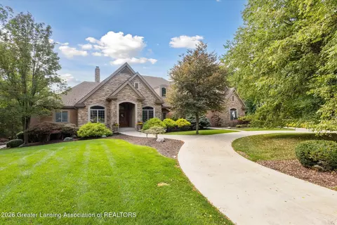 2471 Overglen Ct, East Lansing, MI 48823