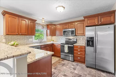 12855 Chartreuse Dr, Dewitt, MI 48820 photo 18
