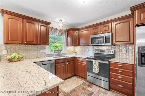 12855 Chartreuse Dr, Dewitt, MI 48820 photo 22