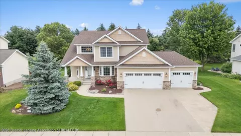 12855 Chartreuse Dr, Dewitt, MI 48820 photo 2