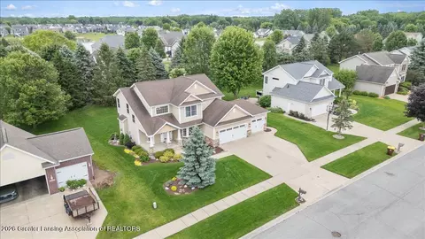 12855 Chartreuse Dr, Dewitt, MI 48820 photo 4