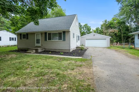 2290 Park Ln, Holt, MI 48842