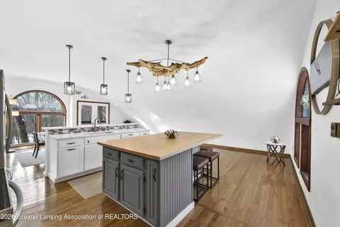 2889 W Sunset Dr, Roscommon, MI 48653 photo 5