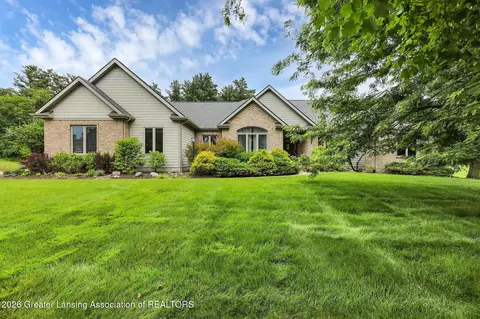 4570 Wellington Dr, Okemos, MI 48864