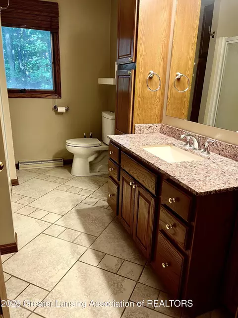 13708 Oneida Rd, Grand Ledge, MI 48837 photo 11