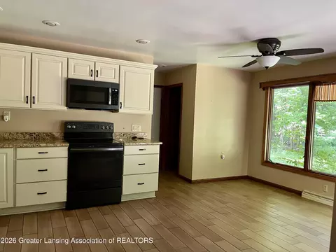 13708 Oneida Rd, Grand Ledge, MI 48837 photo 14