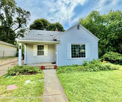 Exterior - 913 Everett Dr, Lansing, MI 48915 photo 3 of 3