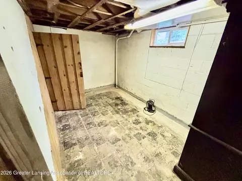 Other - 913 Everett Dr, Lansing, MI 48915 photo 6 of 11