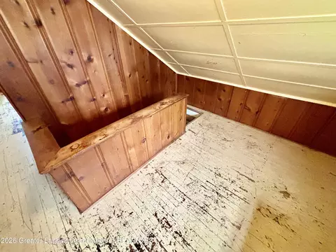Entry Way - 913 Everett Dr, Lansing, MI 48915 photo 2 of 6