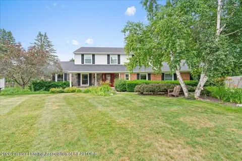 1840 Boxwood Ln, East Lansing, MI 48823