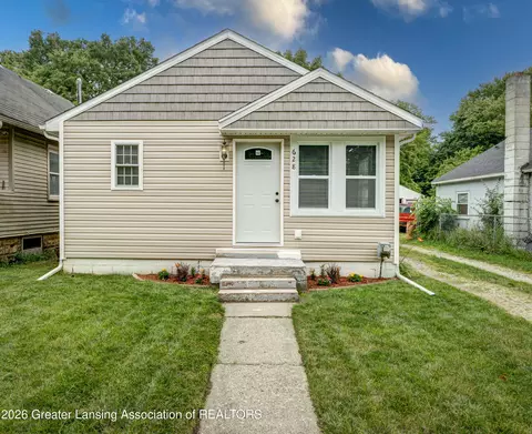 628 S Hayford Ave, Lansing, MI 48912